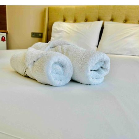 Port Twins Suites No2 Pireo Esterno foto
